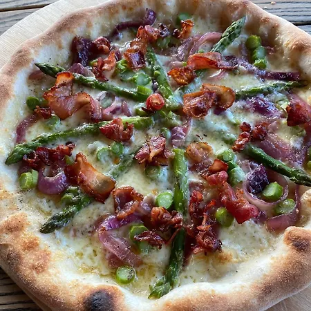 Baumhaushotel Robins Nest 酒店 *