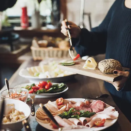 Baumhaushotel Robins Nest * 维岑豪森