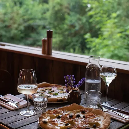 Baumhaushotel Robins Nest Witzenhausen