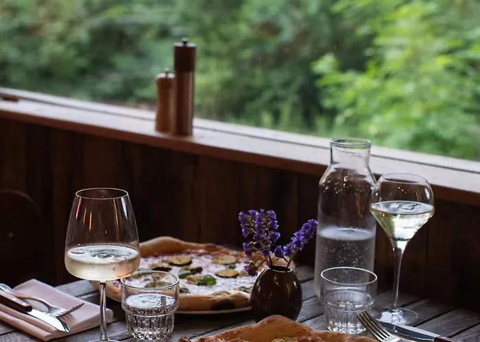 Baumhaushotel Robins Nest Witzenhausen